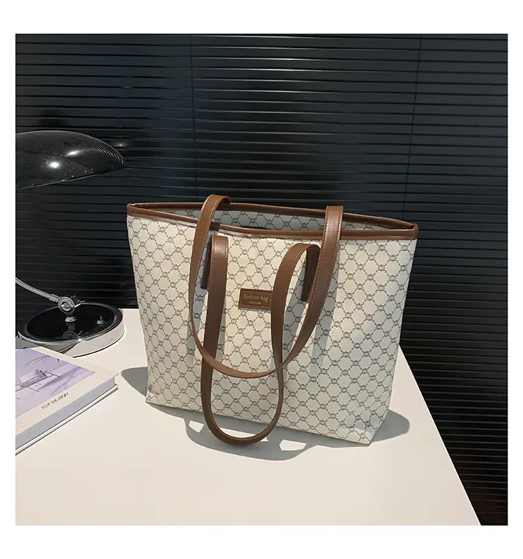 Women's Monogram Canvas Shoulder Bag Brown Leather Handle — feature 21
