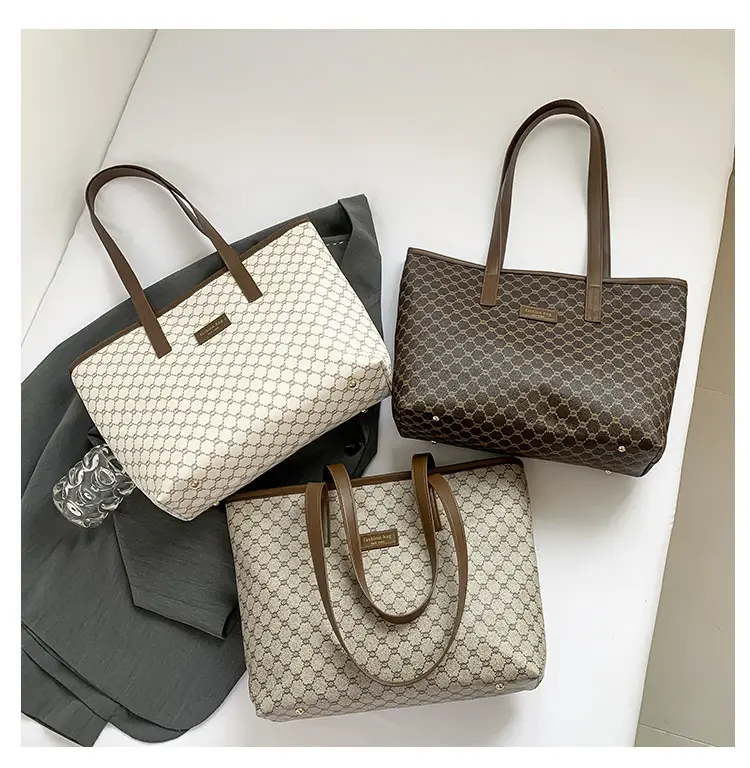 Women's Monogram Canvas Shoulder Bag Brown Leather Handle — feature 7