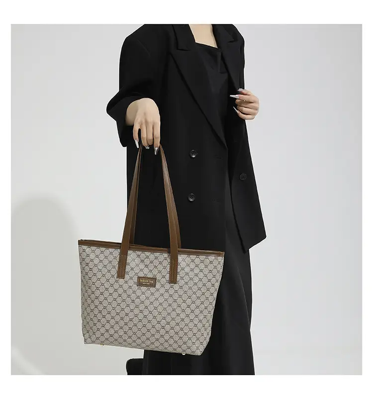 Women's Monogram Canvas Shoulder Bag Brown Leather Handle — feature 9