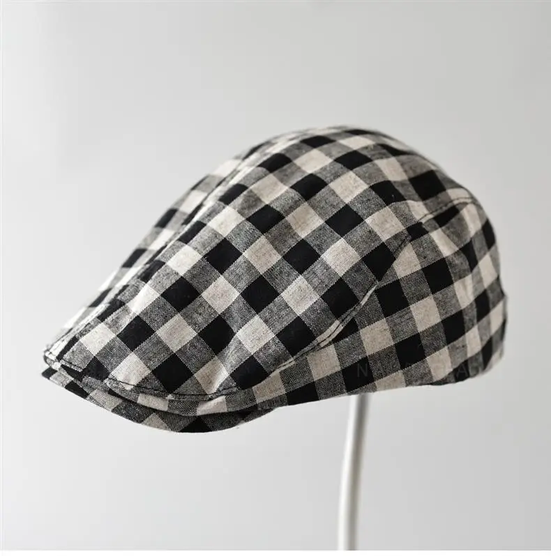 Japanese Plaid Cap for Men Women Casual Outdoor Wear — feature 1