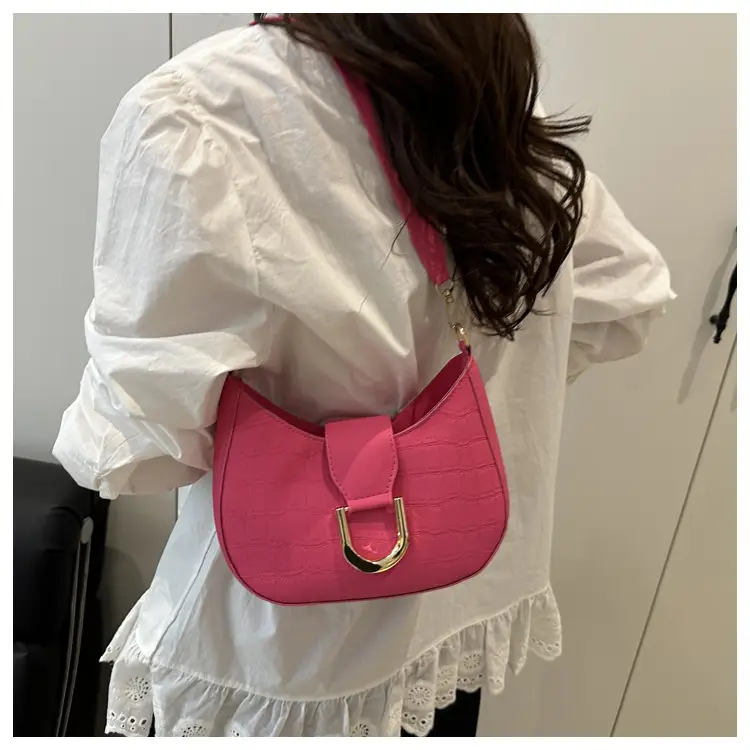 Pink Semicircular Chain Shoulder Bag for Women — feature 16