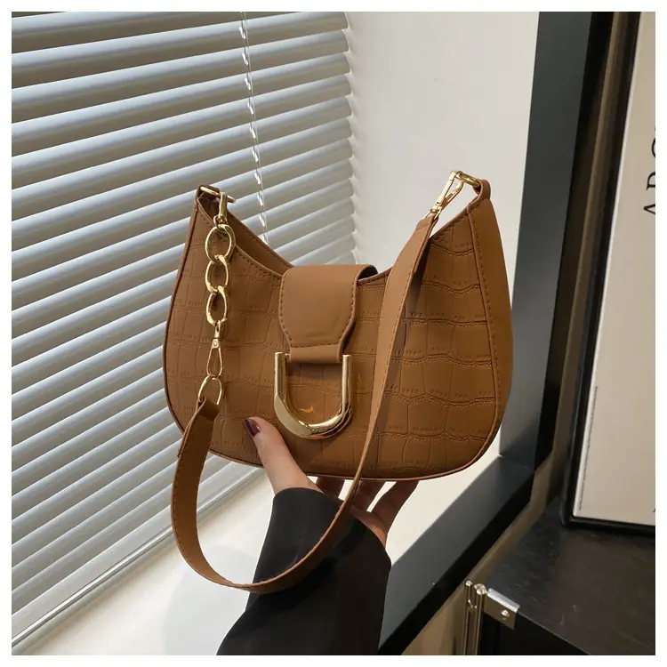 Pink Semicircular Chain Shoulder Bag for Women — feature 23