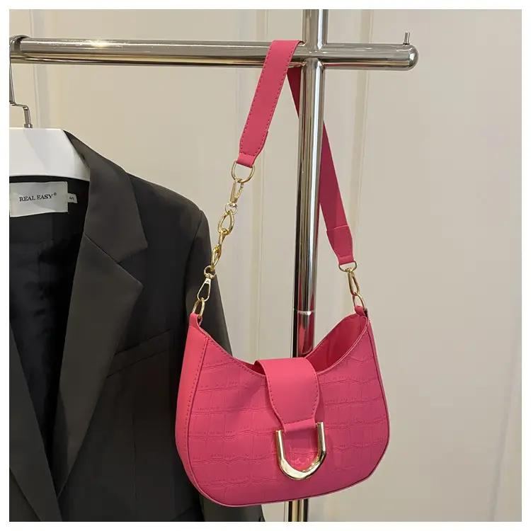 Pink Semicircular Chain Shoulder Bag for Women — feature 27