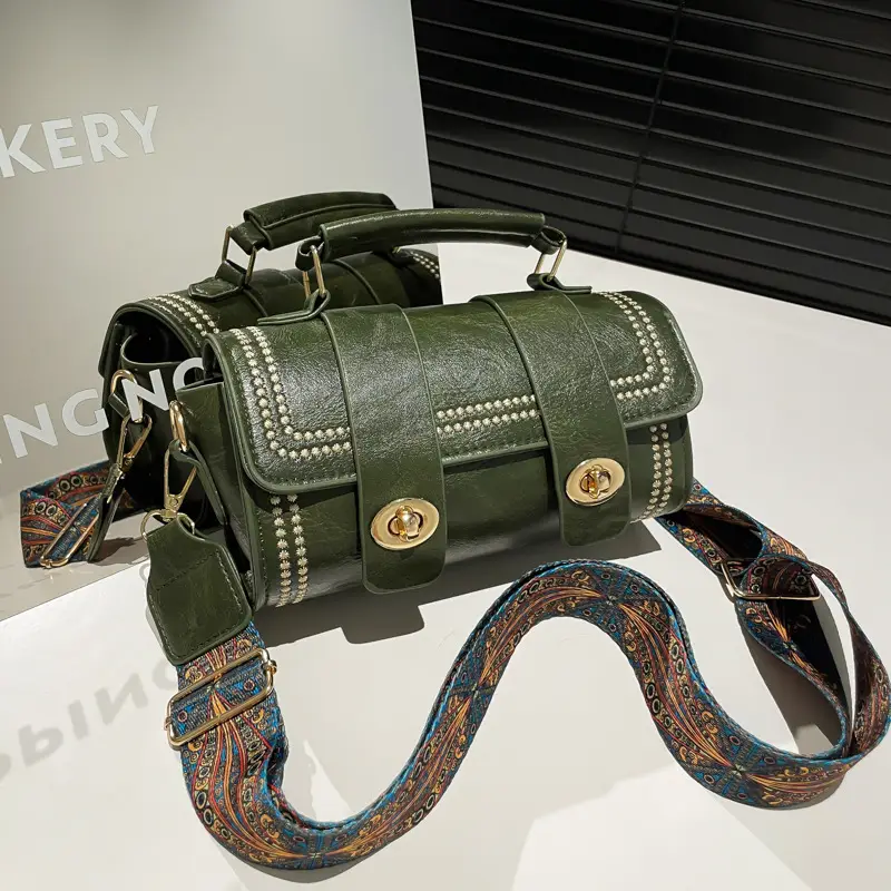 Green Leather Crossbody Bag with Wide Strap - Image 6