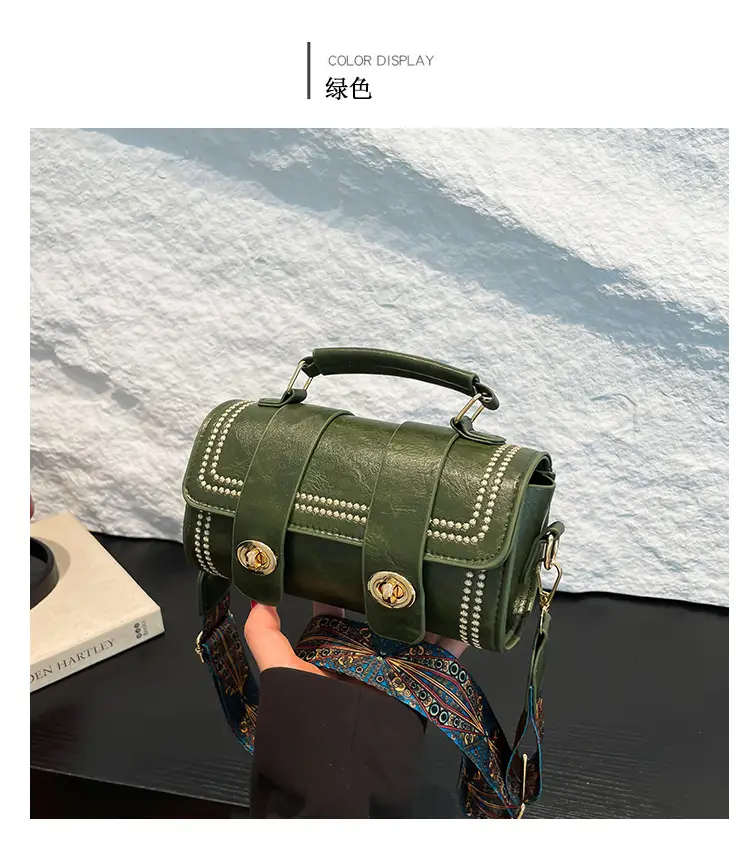 Green Leather Crossbody Bag with Wide Strap — feature 14