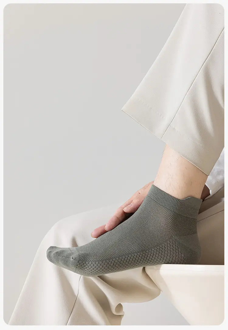 Socks men's summer thin cotton yarn deodorant sweat-absorbent tube socks white sports mesh breathable men's socks — feature 31