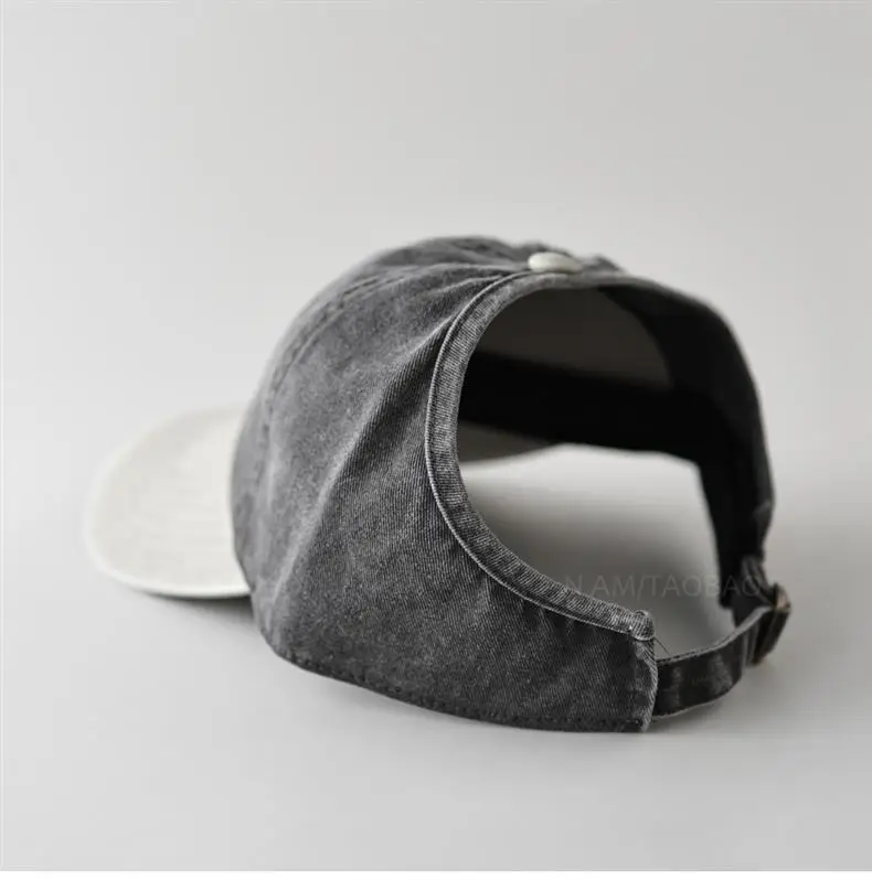 Women Sunshade Duck Cap Gray Black Baseball — feature 1