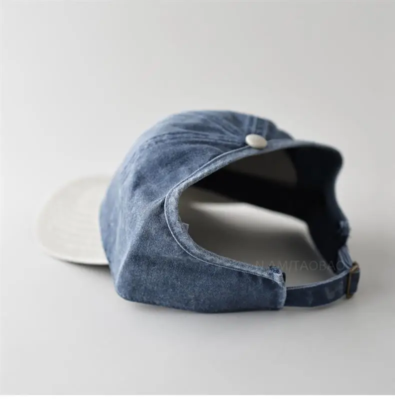 Women Sunshade Duck Cap Gray Black Baseball — feature 5