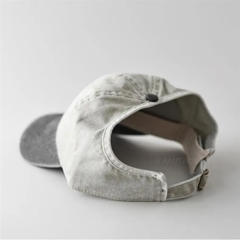 Women Sunshade Duck Cap Gray Black Baseball — feature 9