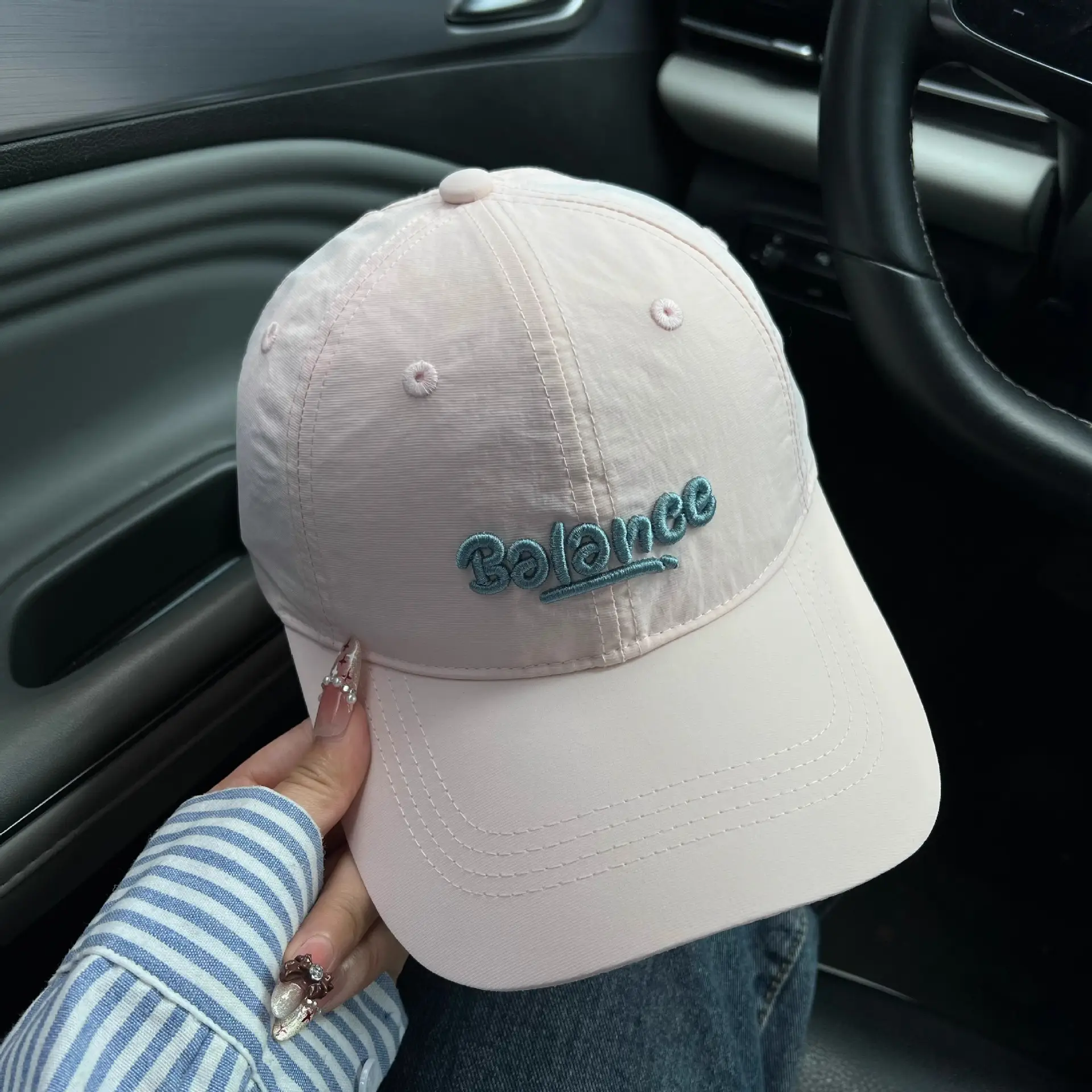 Women Baseball Cap Balance Light Gray Wide Brim