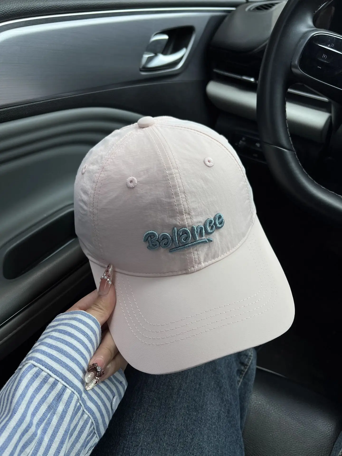 Women Baseball Cap Balance Light Gray Wide Brim — feature 3