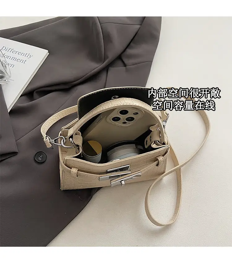 Women Stone Pattern Crossbody Bag Summer 2025 — feature 6