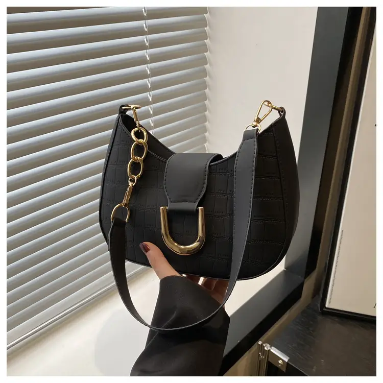 Fashionable Semicircular Shoulder Bags for Women — feature 20