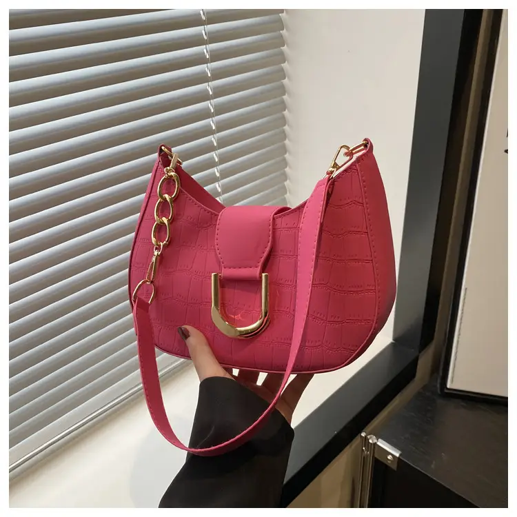 Fashionable Semicircular Shoulder Bags for Women — feature 22