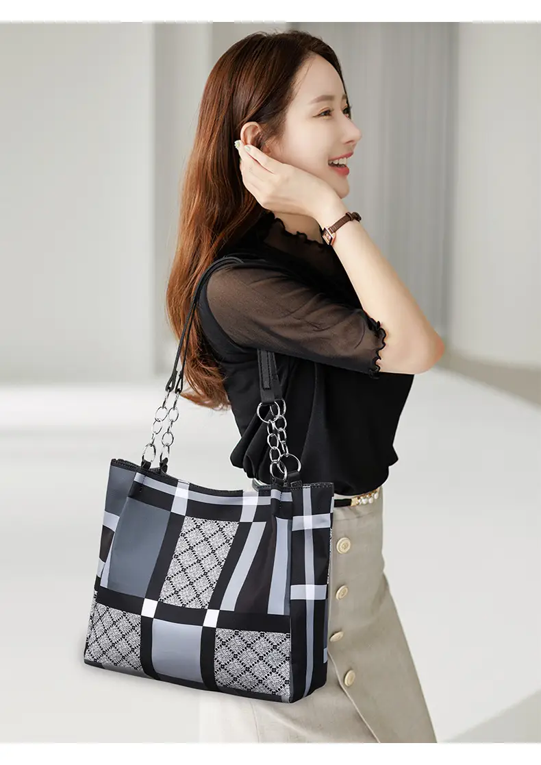 New Foreign Trade Nylon Plaid Large Tote Bag Women — feature 14