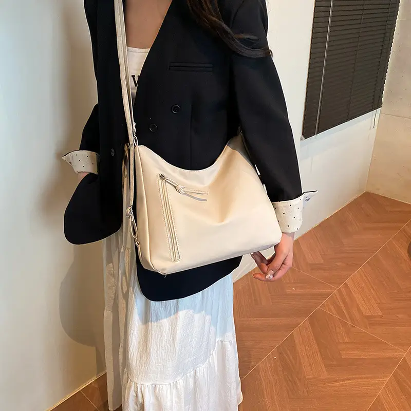 Black Retro Shoulder Crossbody Tote Bag for Women - Image 4