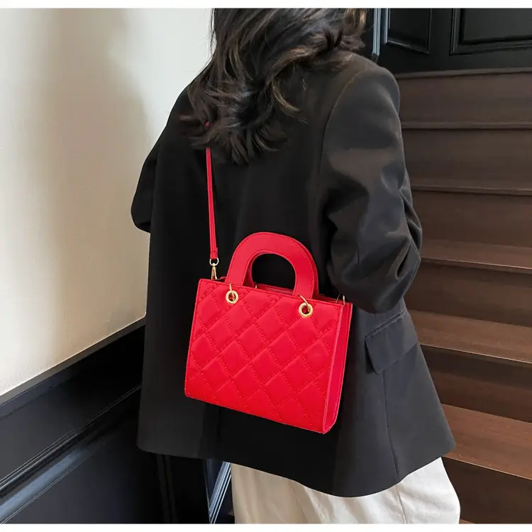 Pink Diamond Embroidery Shoulder Bag for Women — feature 13