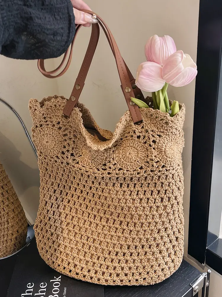 Women Straw Bag Large Capacity Woven Beige 2025