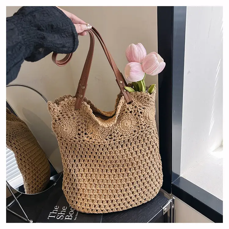 Women Straw Bag Large Capacity Woven Beige 2025 — feature 20