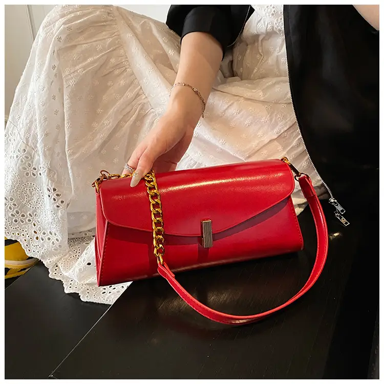 Women's Cream Chain Shoulder Bag with Gold Chain Strap — feature 13