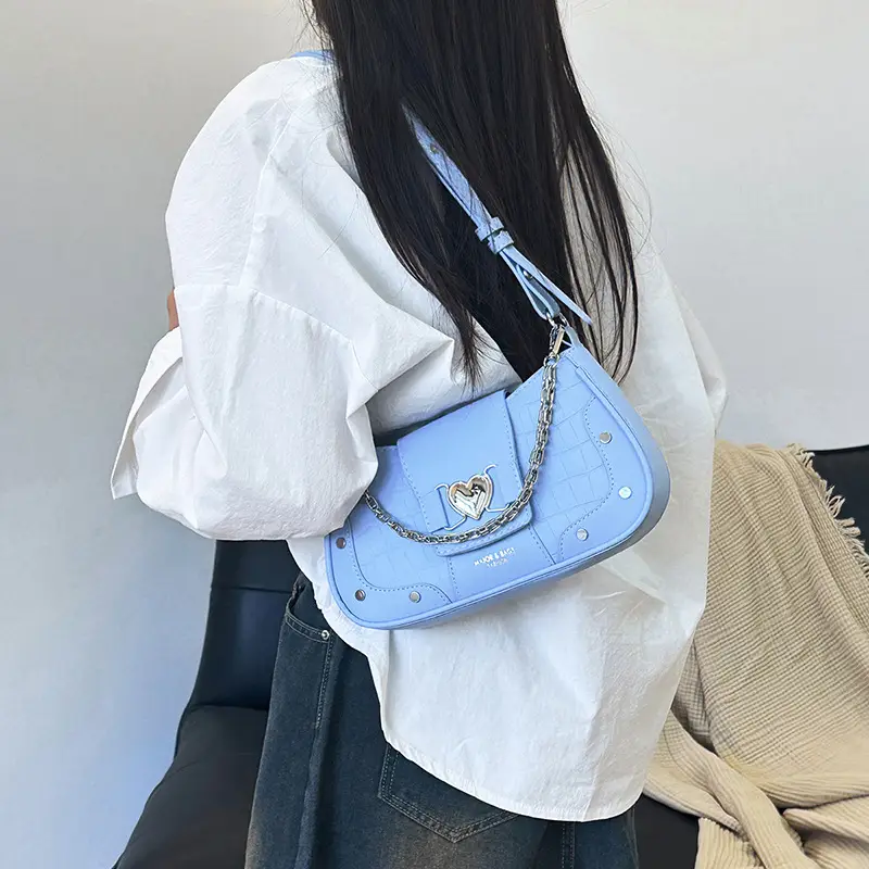 Retro Korean Style Women's White Heart Chain Shoulder Bag - Image 6