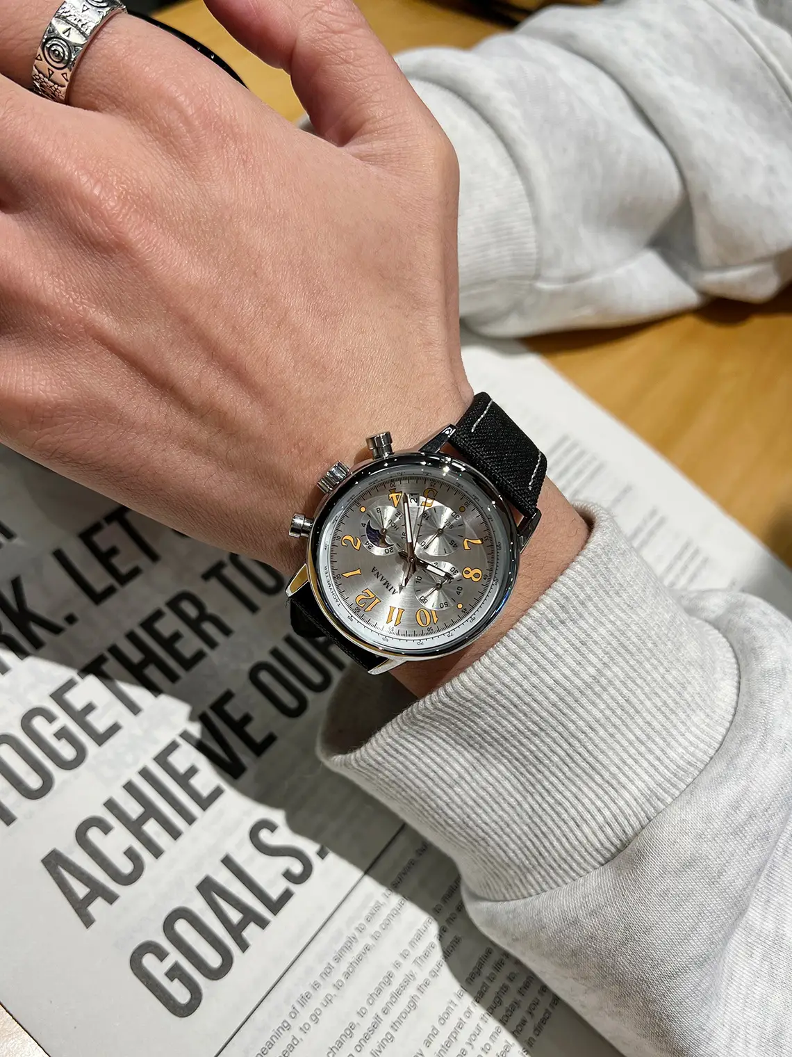 Men's Swiss Chronograph Watch Black Quartz Belt — feature 7