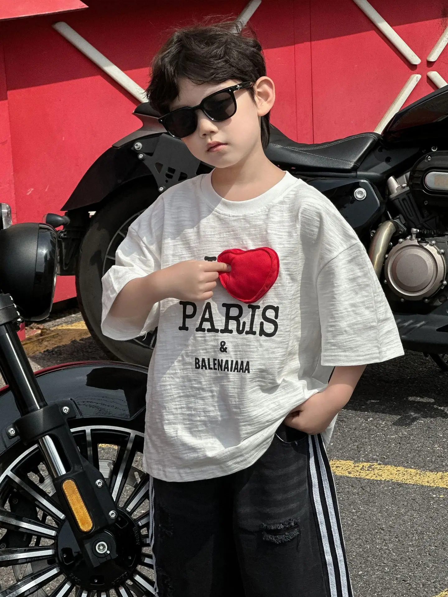 Kids Paris-themed T-Shirt Grey Medium Small