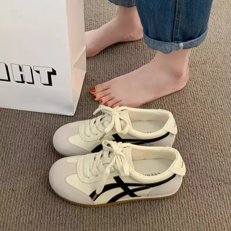 Women Retro Training Shoes White 2025 — feature 17