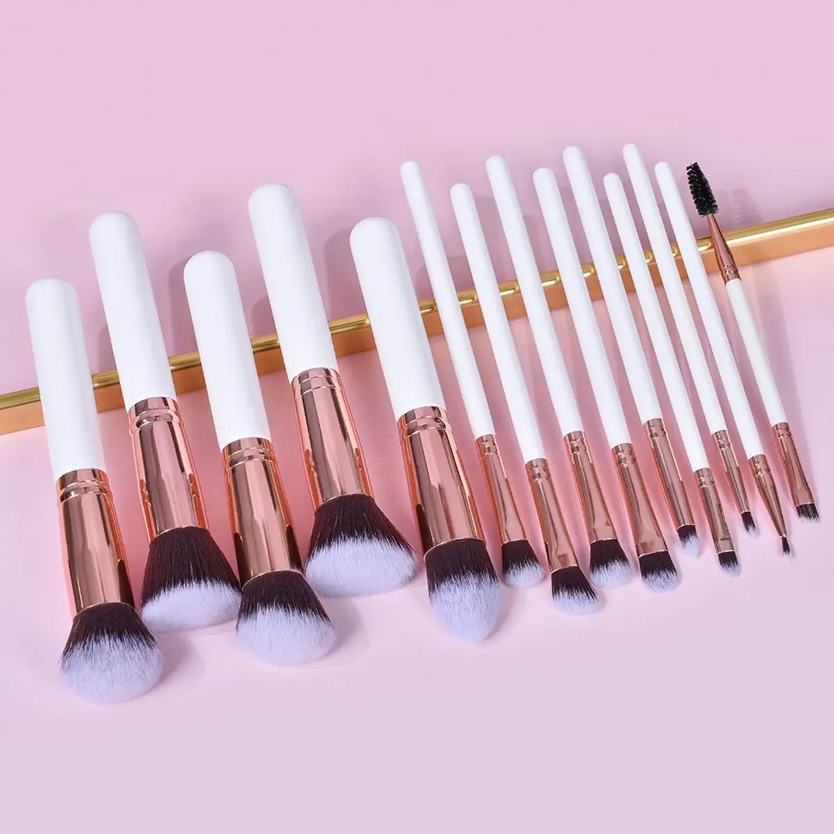 14-Piece Makeup Brush Set with Blush & Highlight Brushes β feature 8