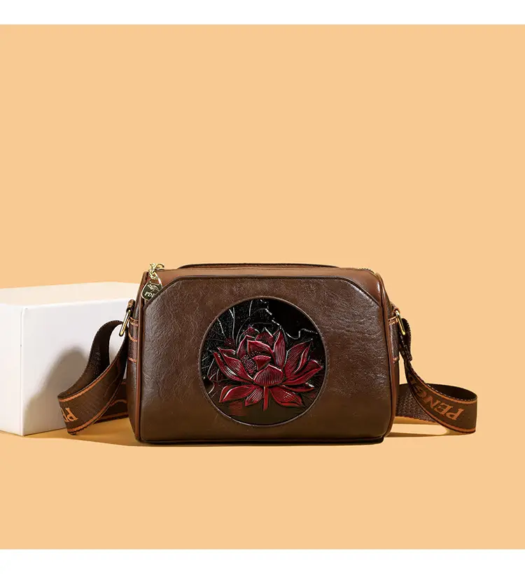 French Retro Embroidered Shoulder Bag for Women — feature 16