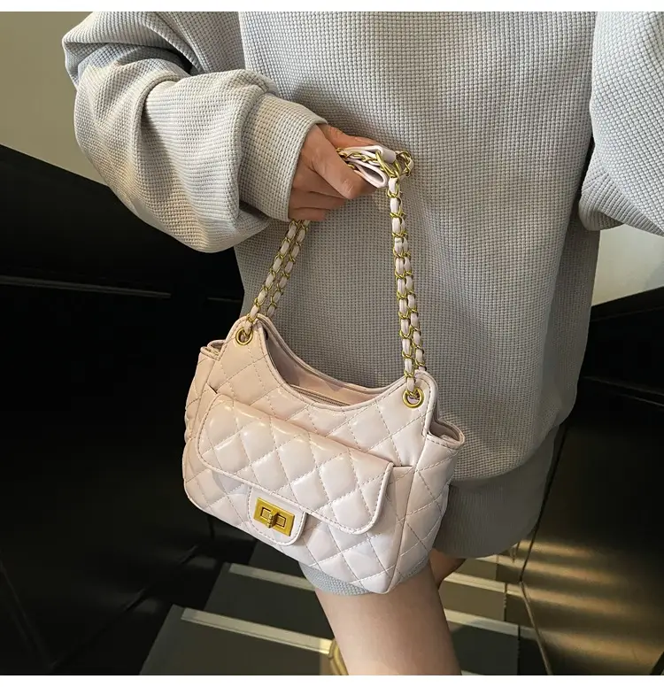 White Rhombus Chain Bag for Women 2026 — feature 16