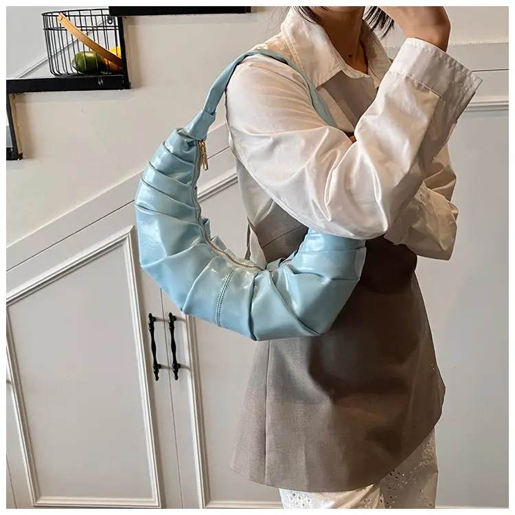 Silver Pleated Shoulder Bag for Women 2025 — feature 39