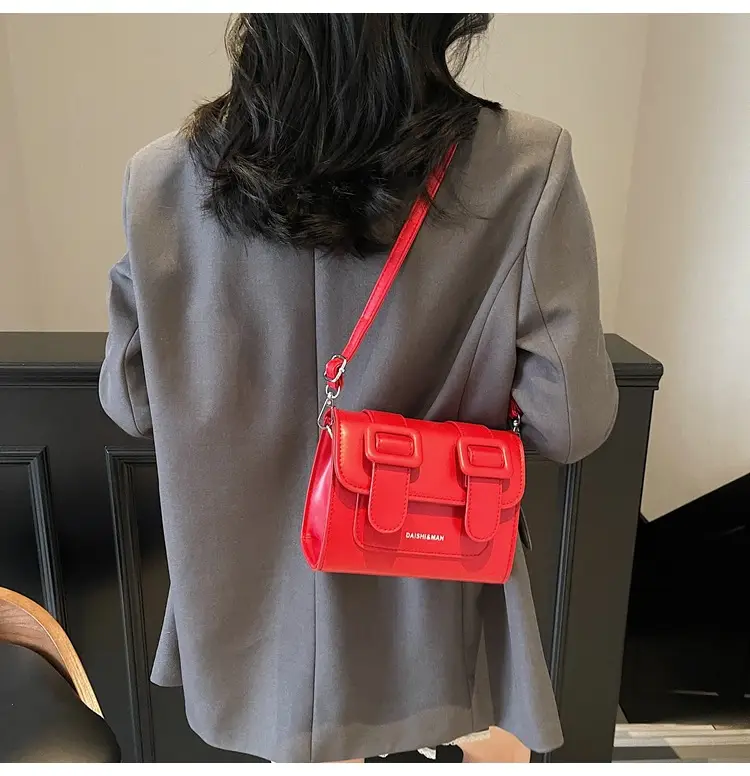 Women's 2025 Cambridge Crossbody Bag Cream Leather — feature 21