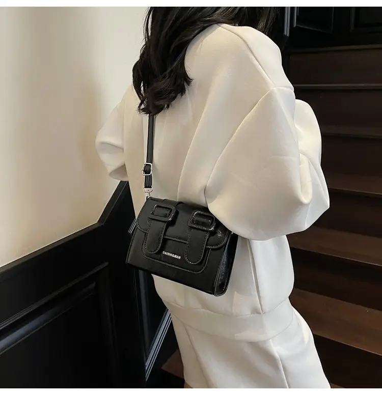 Women's 2025 Cambridge Crossbody Bag Cream Leather — feature 32