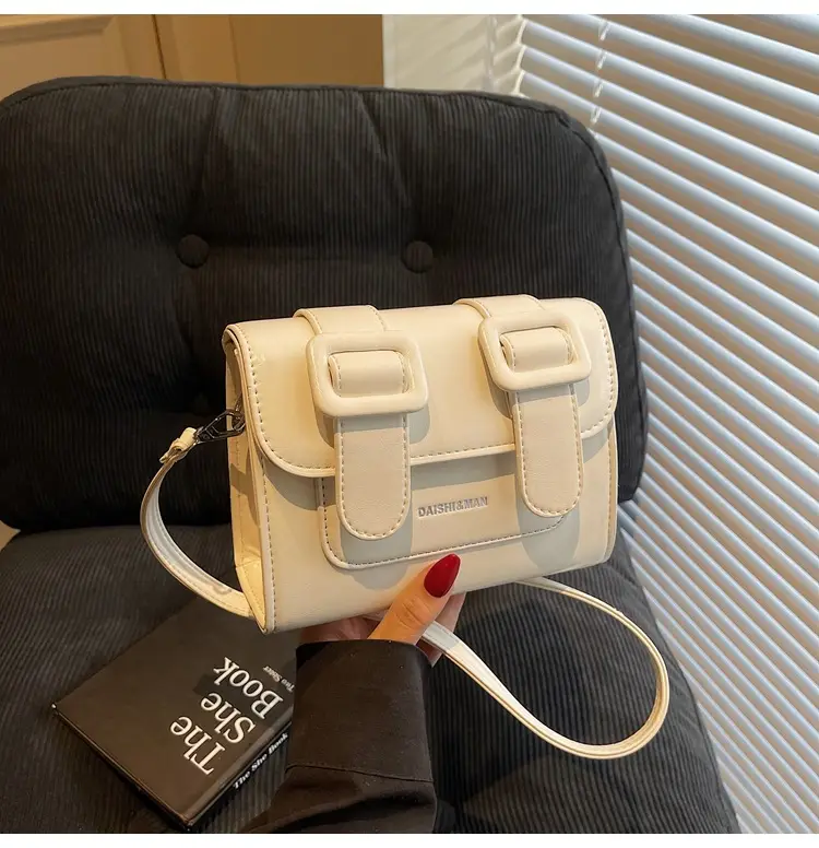 Women's 2025 Cambridge Crossbody Bag Cream Leather — feature 37