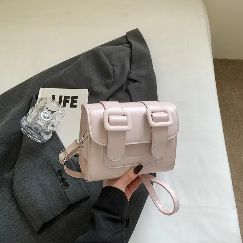 Women's 2025 Cambridge Crossbody Bag Cream Leather - Image 5
