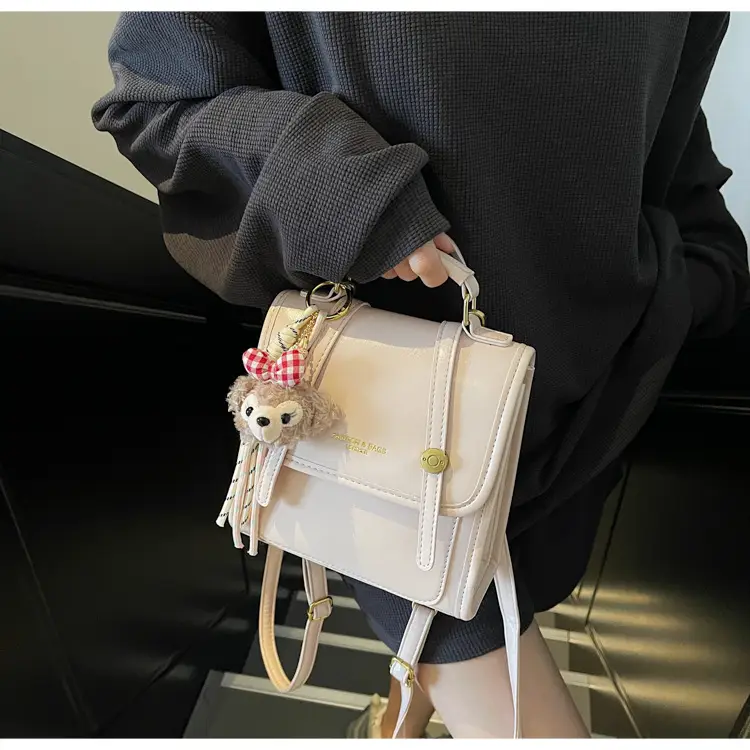 Women's Retro Crossbody Bag Beige Leather 2026 — feature 24