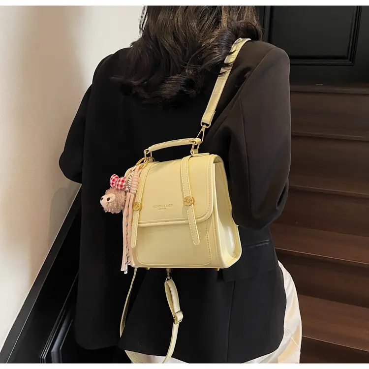 Women's Retro Crossbody Bag Beige Leather 2026 — feature 34