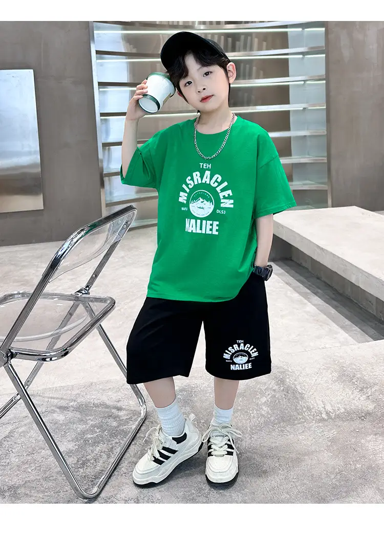 2026 Boys Red Graphic Shorts T-Shirt Set — feature 10
