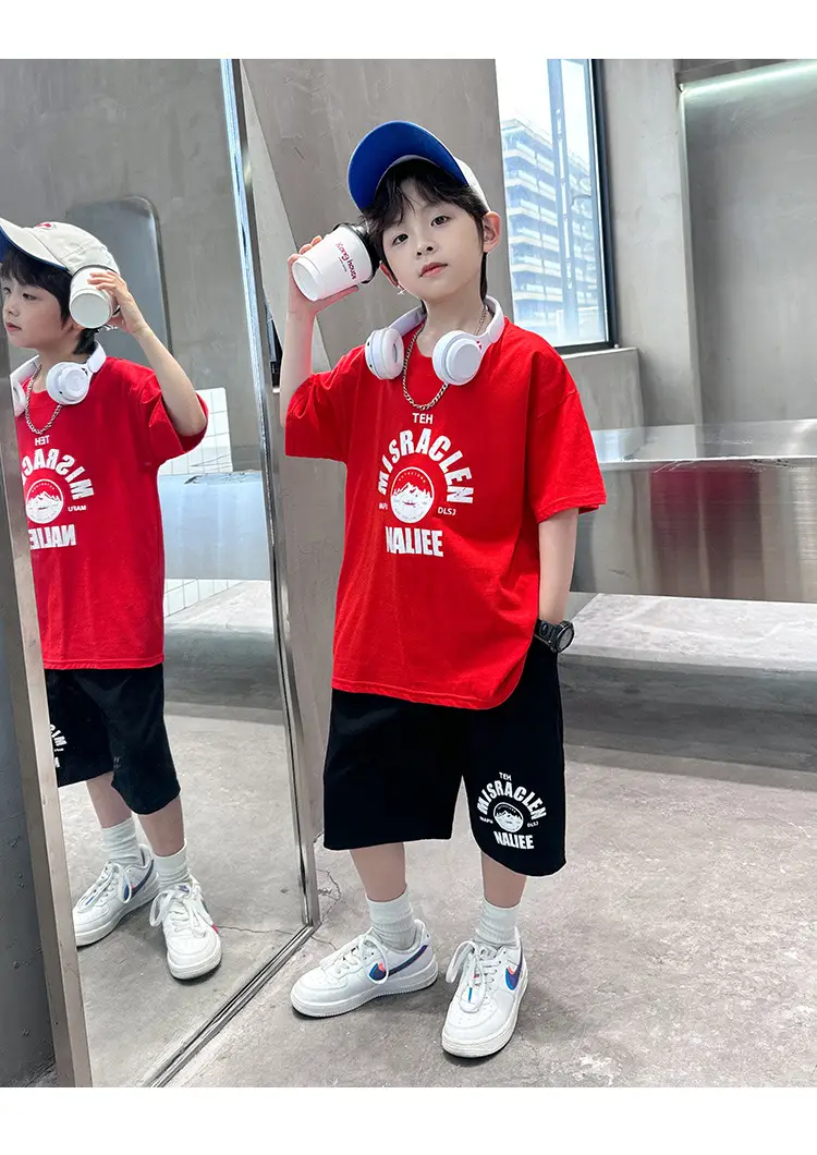 2026 Boys Red Graphic Shorts T-Shirt Set — feature 16