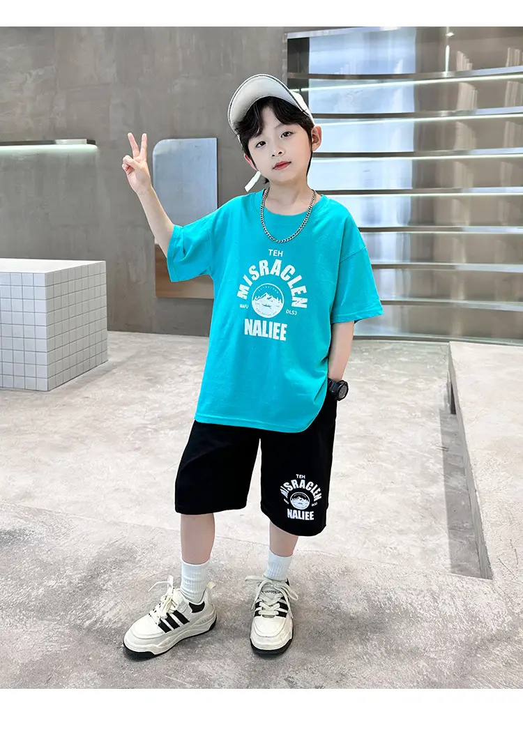 2026 Boys Red Graphic Shorts T-Shirt Set — feature 7