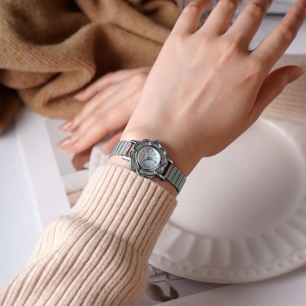 Women's Gold Petal Watch with Diamond Crystal Band - Image 5