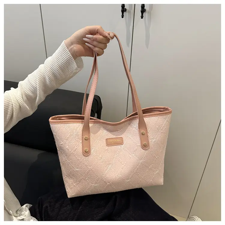 2025 Textured Shoulder Bag for Women — feature 10