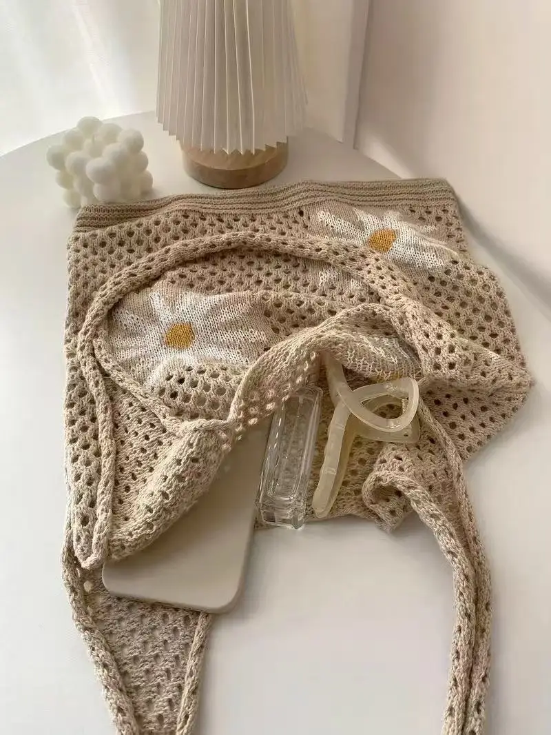Red Knitted Shoulder Bag with Flower Decor for Women — feature 19