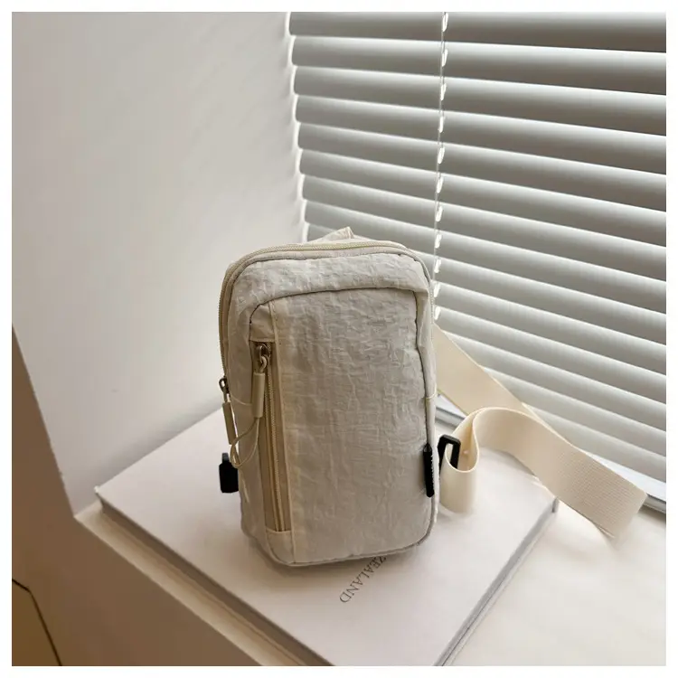 White Crossbody Phone Bag for Men Women Travel — feature 25