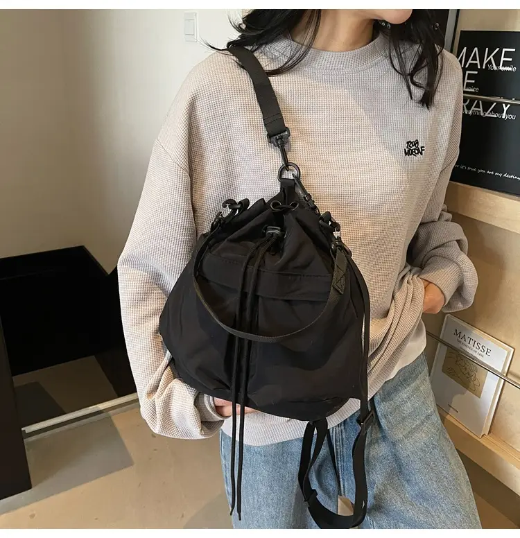 New Trendy Large Capacity Shoulder Bag for Women — feature 18