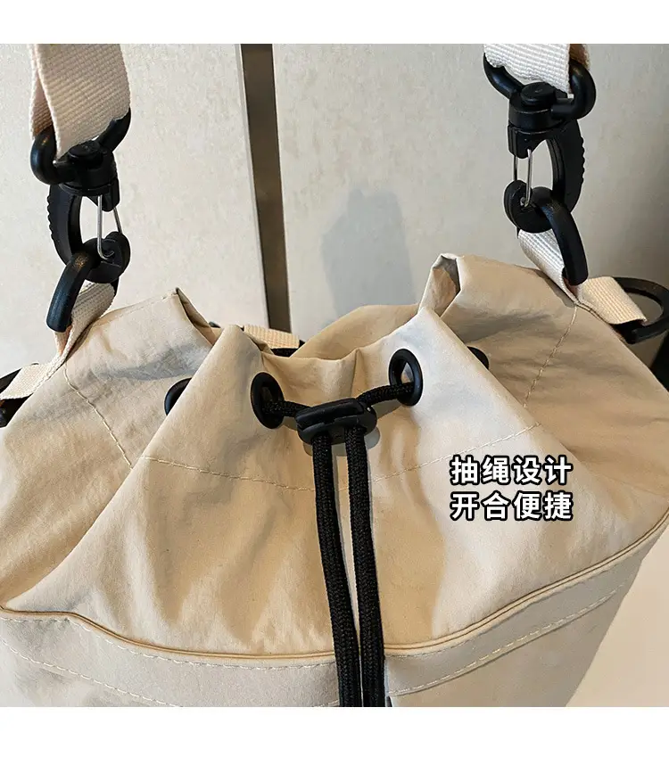 New Trendy Large Capacity Shoulder Bag for Women — feature 6