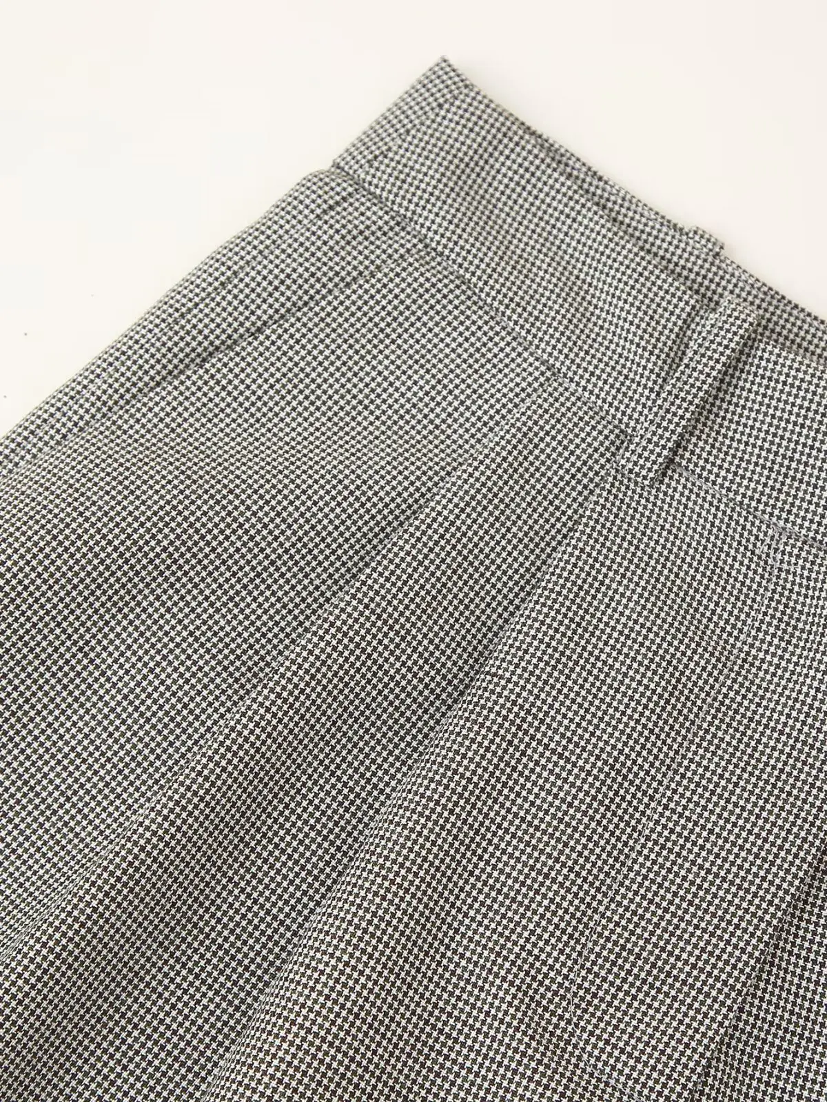 Grey Belted Crossbody Jacket with Pleated Pants — feature 18