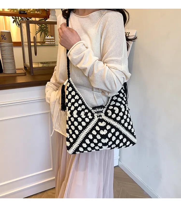 2025 Crochet Shoulder Bag Women's Fashion Seaside Travel — feature 4