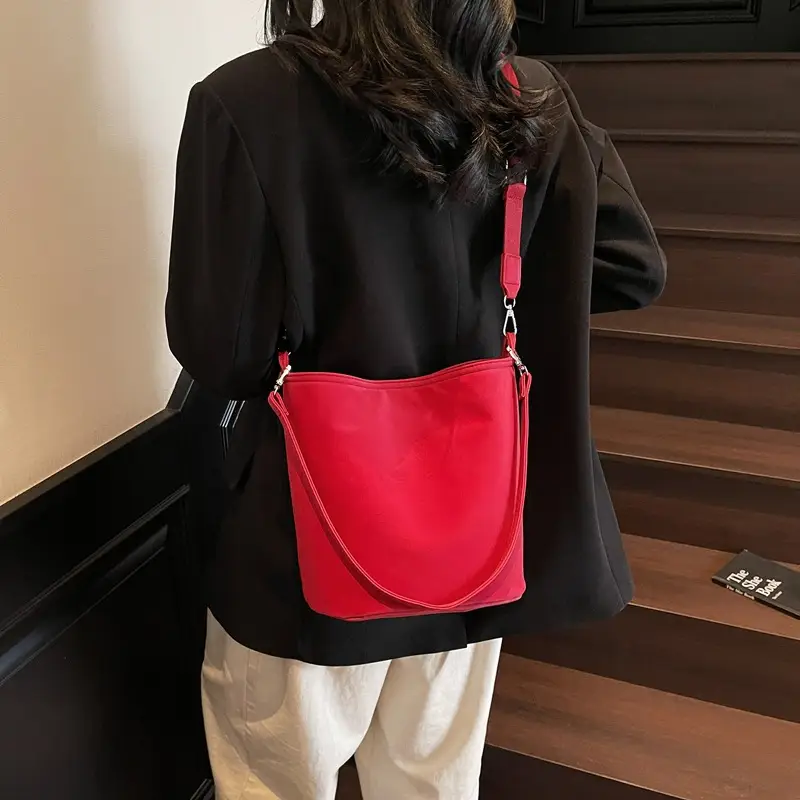 Minimalist Bucket Bag Cream Yellow 2026 - Image 7